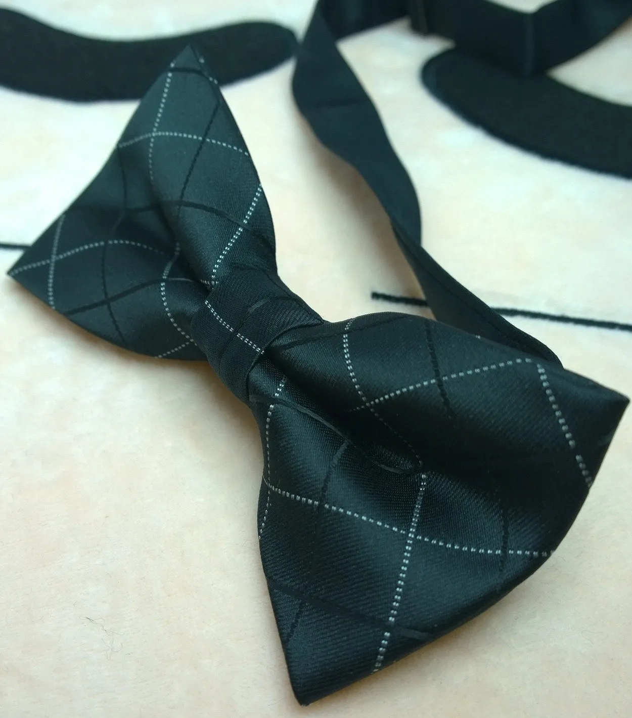 Big Checks Classic Bow Tie