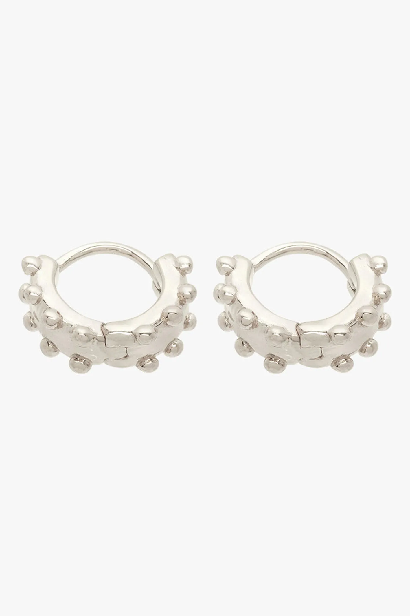 Dotted huggie silver