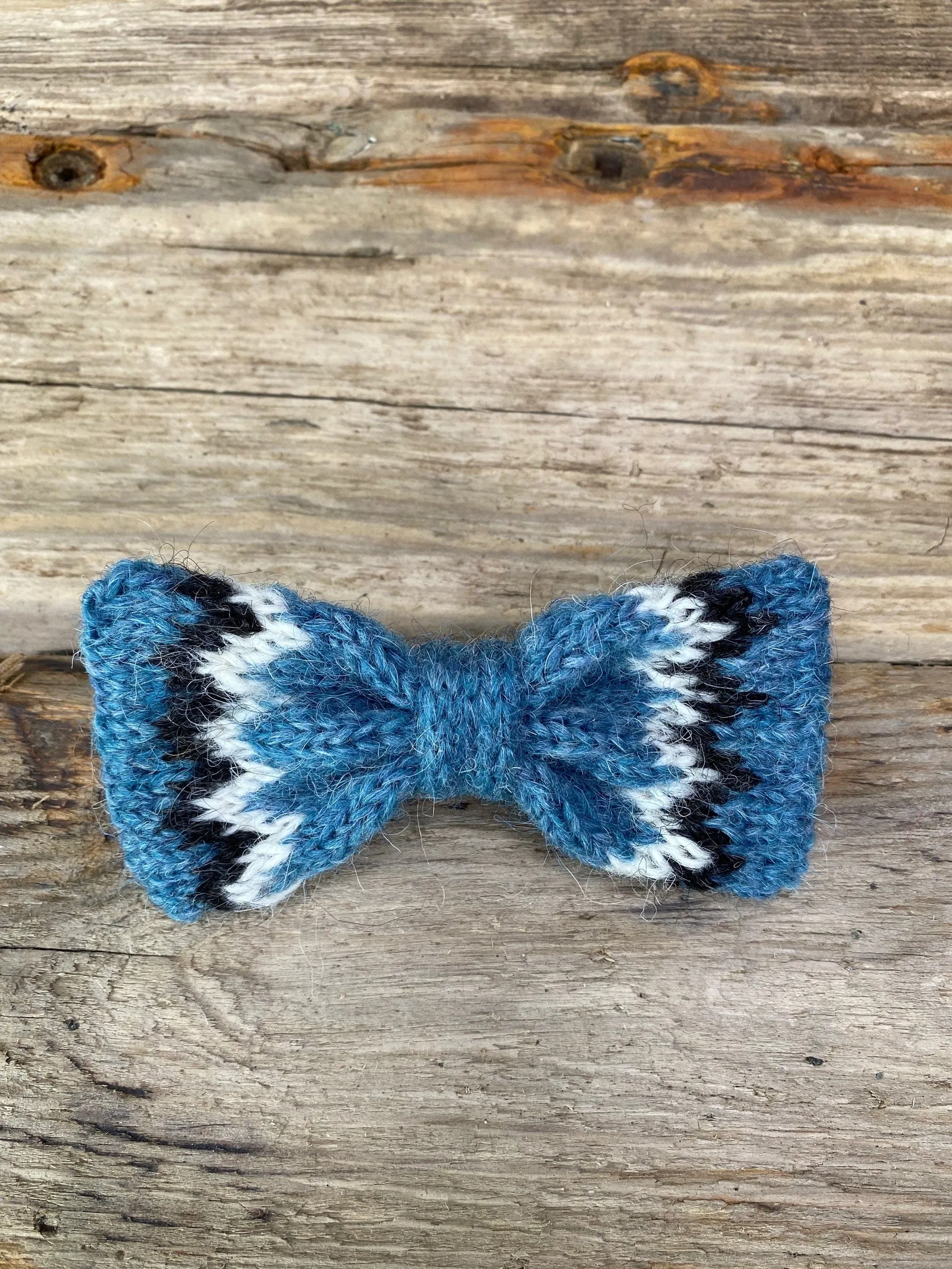 Knitted Wool Bow Tie - Grey