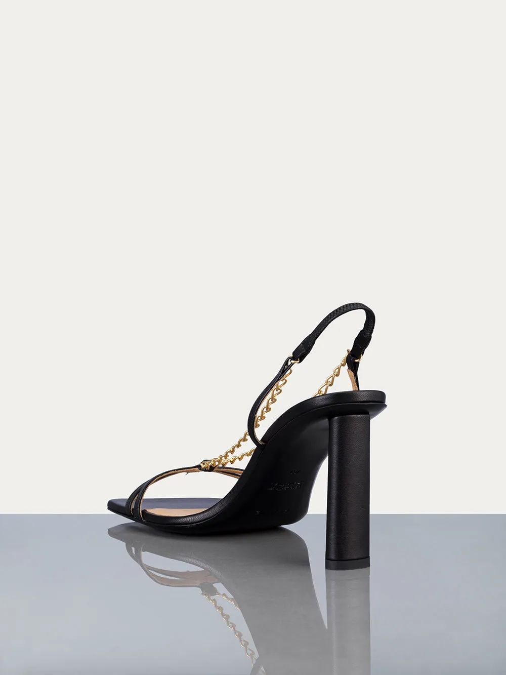 Le Tati Chain Sandal -- Noir