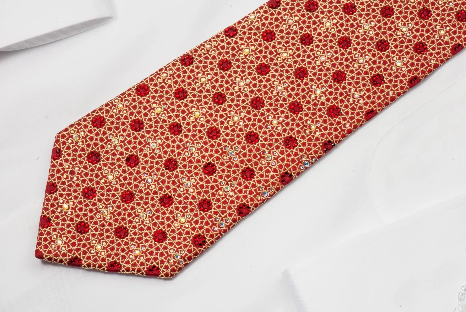 Renoma Men's Woven Silk Tie Golden Trellis On Red With Rhinestones