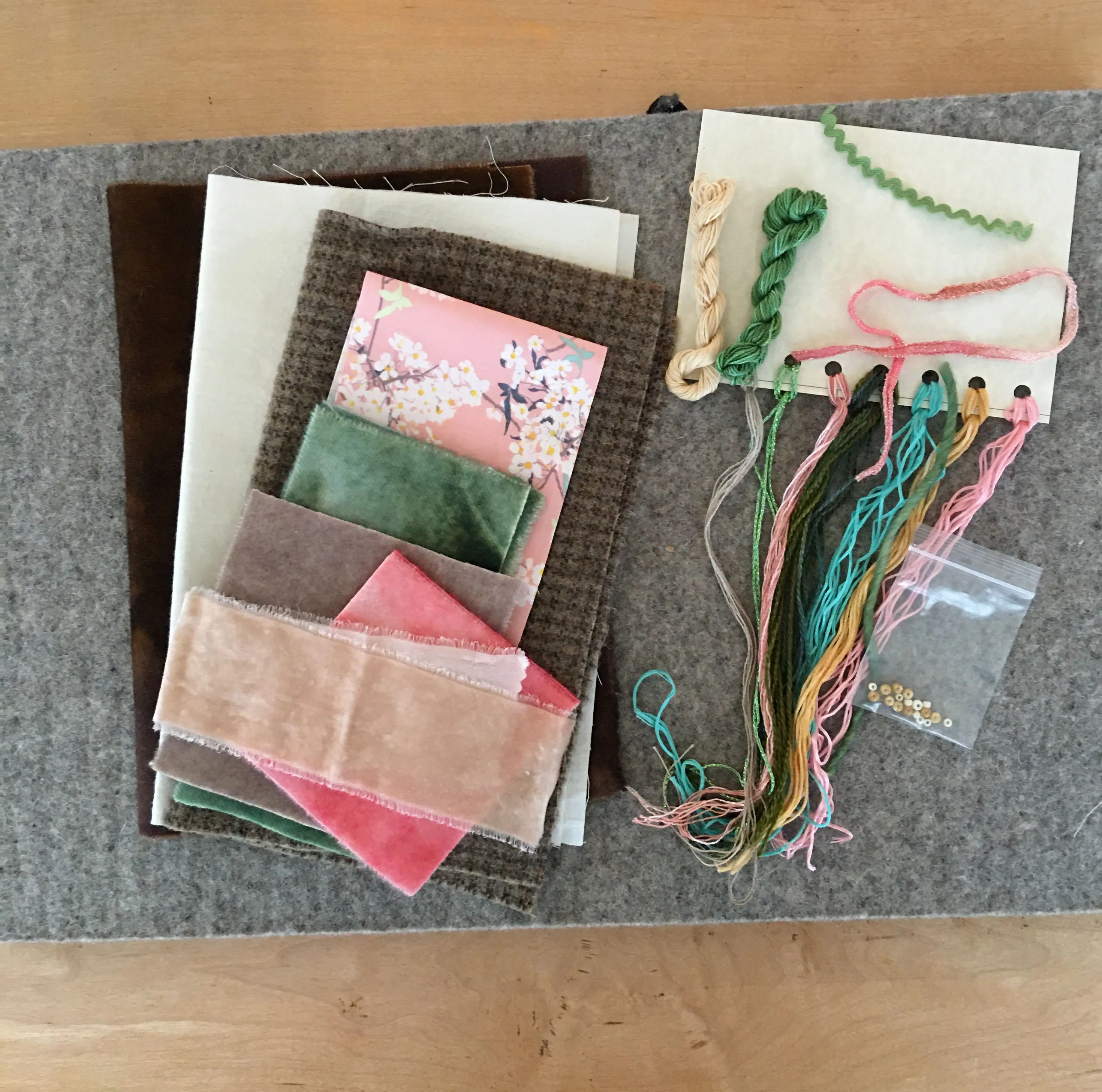 ROCK ROSE Wool Applique Kit